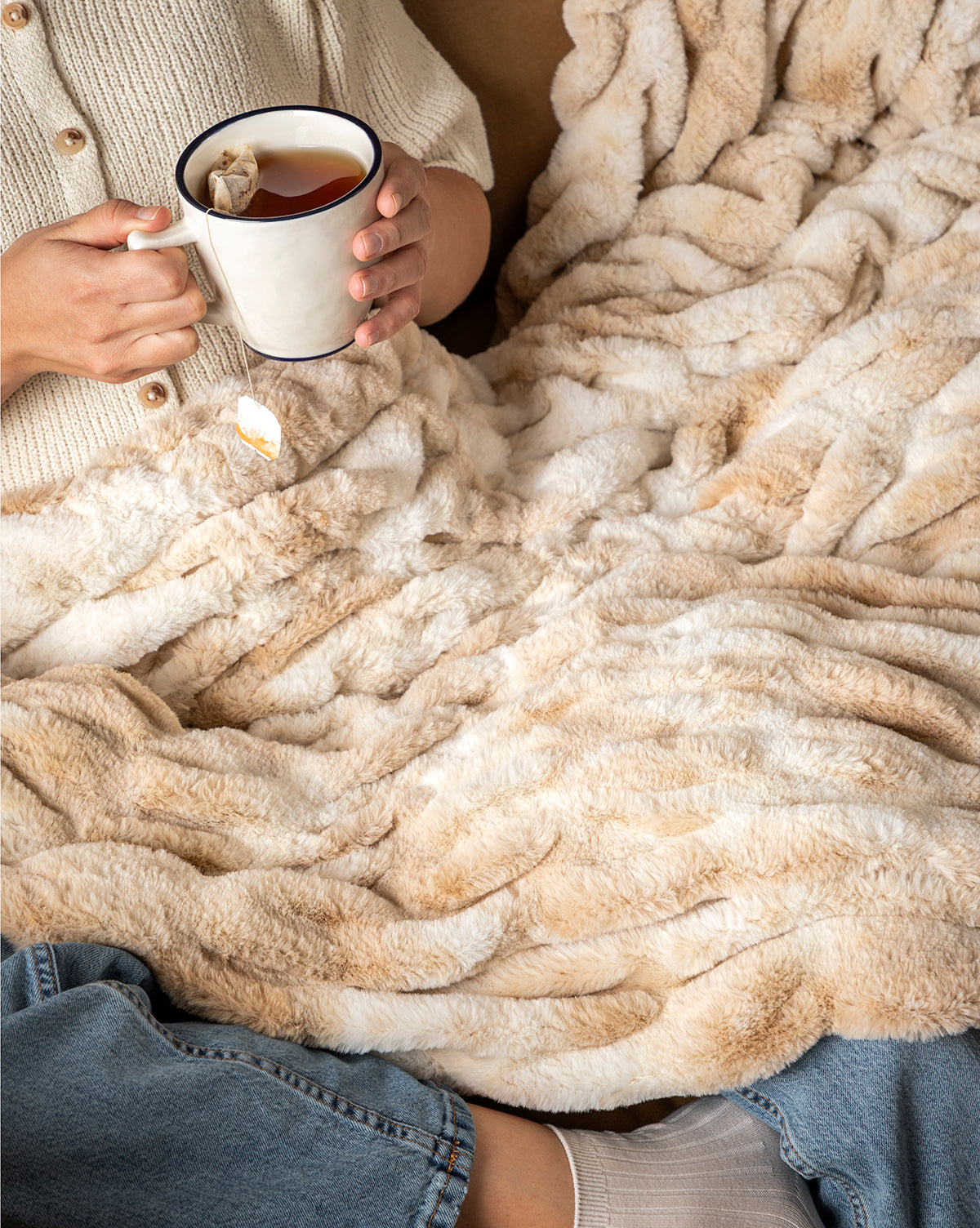 Maja Faux Fur Blanket