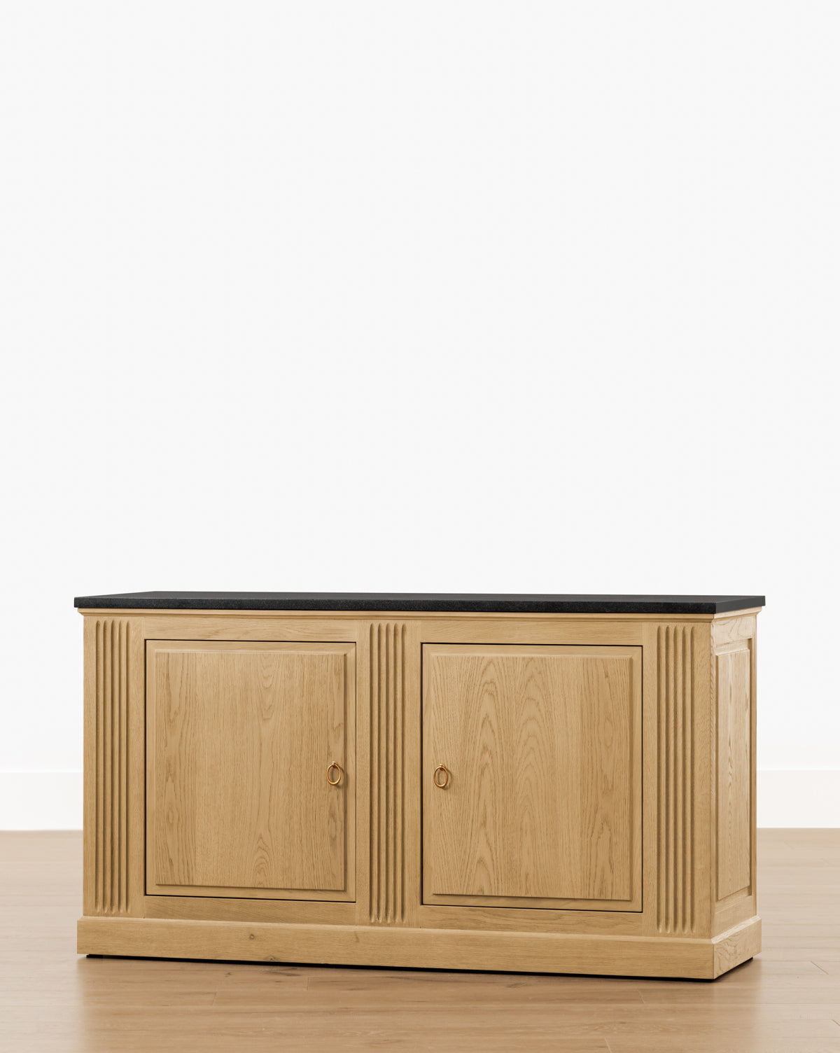 Vendixs vintage inspired oak sideboard for the entryway and living room.