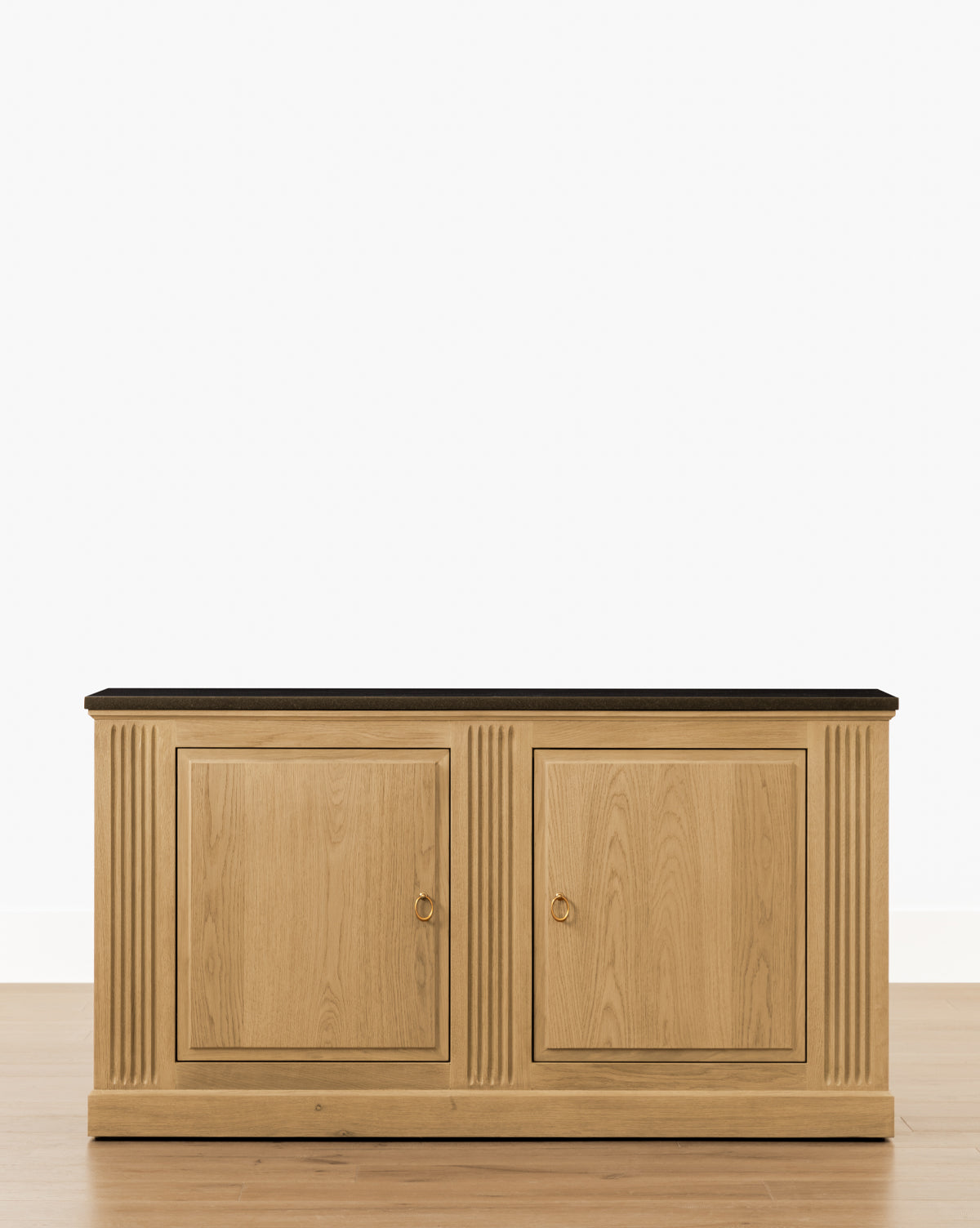 Vendixs vintage inspired oak sideboard for the entryway and living room.