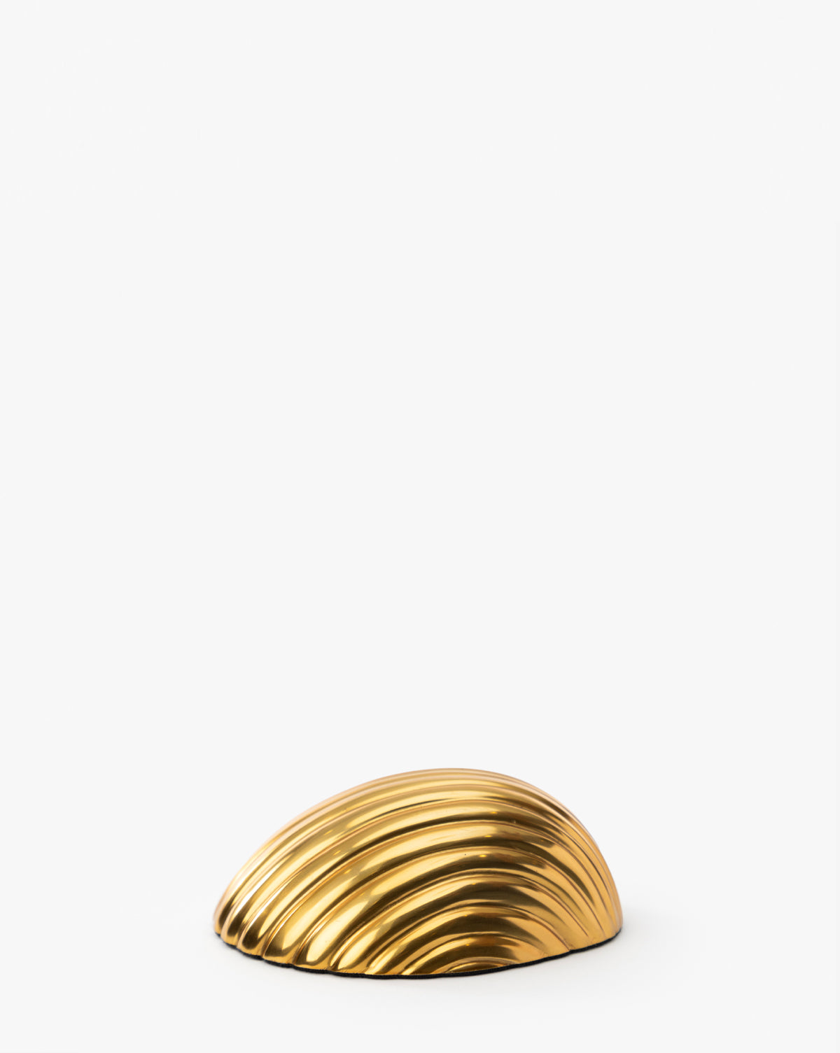 Vendixs coastal brass decor.