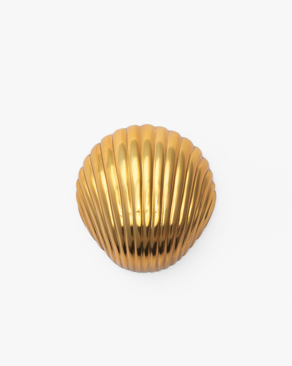 Vendixs coastal brass decor.