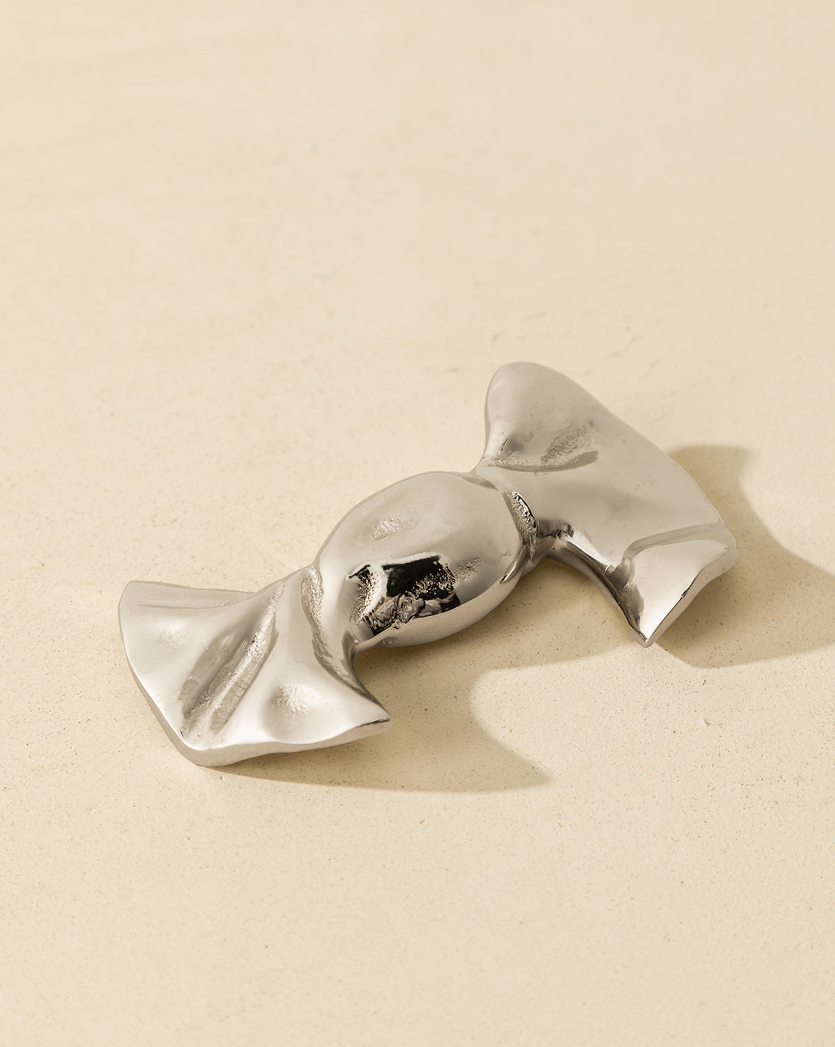 Silver Bonbon Object